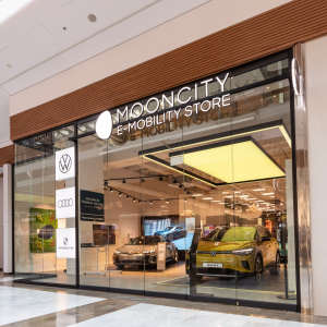 VW Mooncity e-mobility store 001.jpg